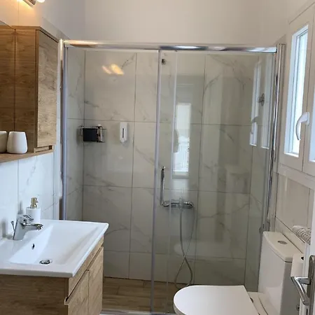 White Elephant Second Floor דירה