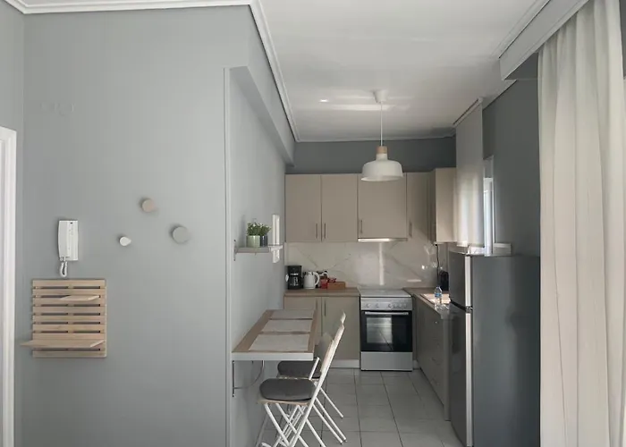 White Elephant Second Floor Volos